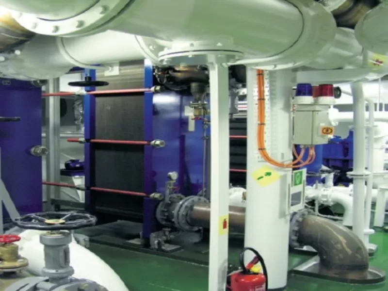 MARINE HEAT EXCHANGER AND SPARE