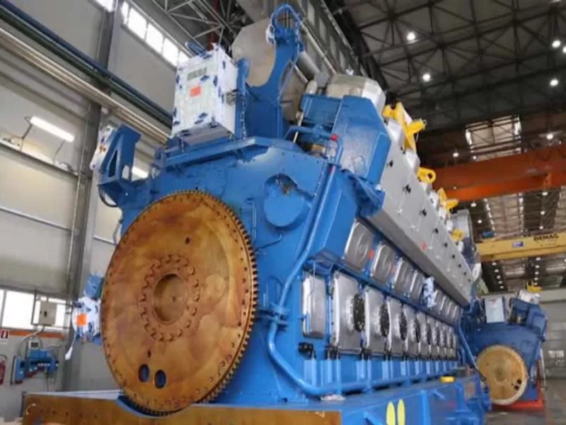 MARINE ENGINE